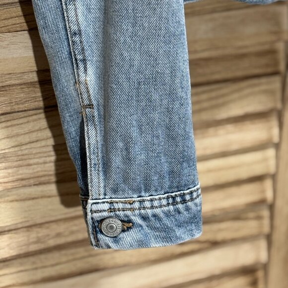 FREE PEOPLE Cropped Denim Jacket - Picture 4 of 7